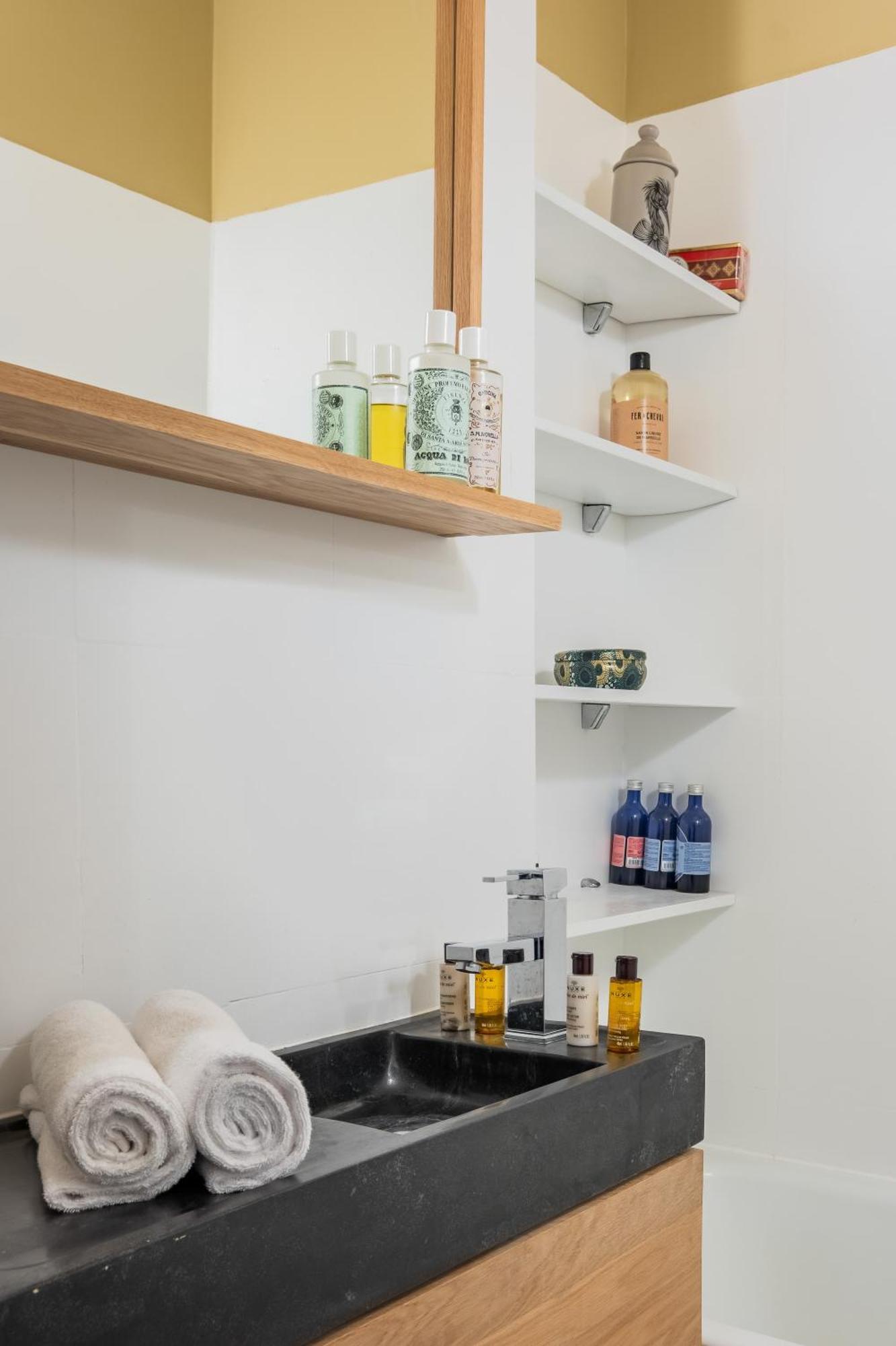 Appartement Veeve - Beauty Among The Bustle *