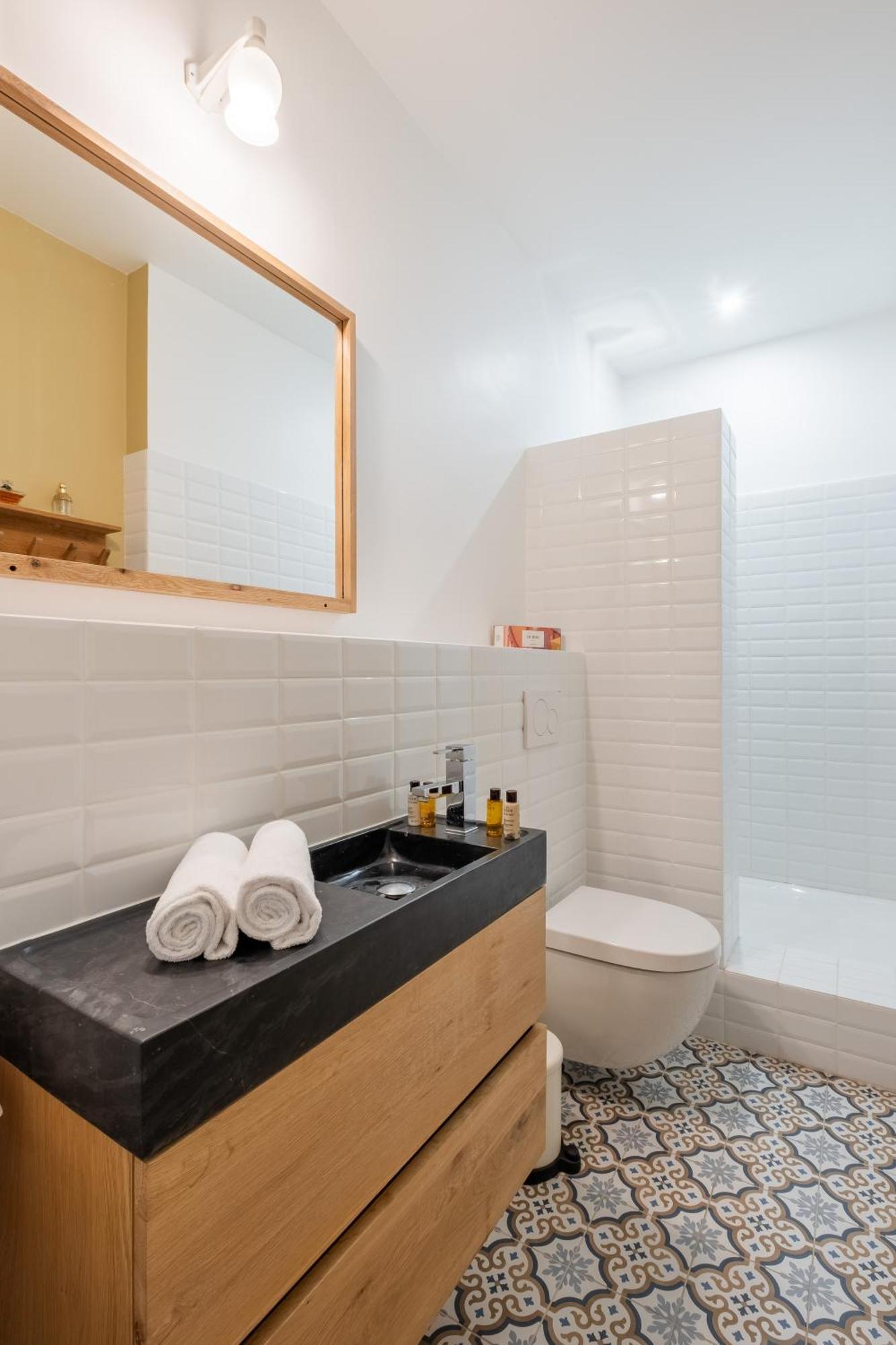 Veeve - Beauty Among The Bustle Appartement